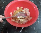 A picture of step 1 of Chicken Roll With Liquid Dough.