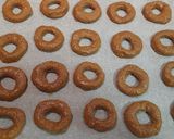 Foto del paso 7 de la receta: Roscos navideños -sin manteca y sin azúcar-