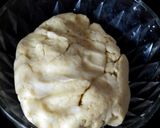 A picture of step 2 of Gujiya.