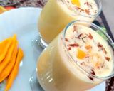 A picture of step 3 of Mango Almond Milkshake.
