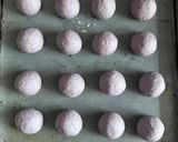 Foto langkah ke 5 dari resep Bakpao Ubi Ungu isi Unti Kelapa Putih.