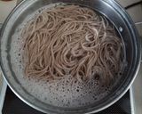 Hình bước làm 4 của món Mì Soba xá xíu (mì Nhật biến tấu)