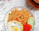 Foto langkah ke 5 dari resep Nasi Goreng Telur (Bumbu Iris) ala Uni Gliantika.