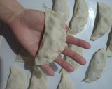 Foto del paso 4 de la receta: Varenikes de Papa y cebolla morada