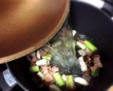 รูปขั้นตอนการทำที่ 6 ของ ซุปมิโซะเต้าหู้มันหวานเห็ดเบคอน