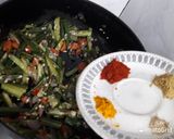 A picture of step 5 of Okra (Bhindi) Sabzi.