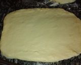 Foto del paso 6 de la receta: Medialunas con dulce de leche🥐