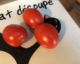 Une image de l'étape 1 de Salade de tomates au bleu de Gers,persil et crème de balsamique.