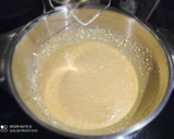 Foto del paso 2 de la receta: Bizcocho de Yogur, Arándanos y Manzana en Olla GM