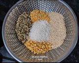 हेल्दी मिक्स दाल वेज चिल्ला रेसिपी चरण 1 फोटो