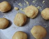 A picture of step 3 of Milk powder peda.