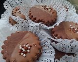 صورة لخطوة 15 من وصفة حلوى جافة بالكاكاو وكريمة الميرانغ meringue