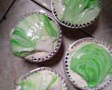 Foto langkah ke 4 dari resep Kue bolu air kukus mekar.