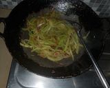 Foto langkah ke 7 dari resep Tumis Labu Siam Teri.