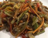 Foto del paso 4 de la receta: Wok de carne con vegetales 🍆🥕🧅