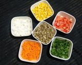 हिरव्या मुगाचे सलाद (कडधान्य) (Green Moong Salad Recipe In Marathi) रेसिपी स्टेप 2 फोटो 