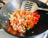 A picture of step 3 of Bread Upma.