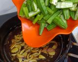 A picture of step 3 of Okra With Onion Masala.
