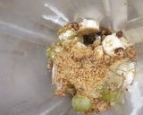 A picture of step 2 of Coffee Fruits Smoothie.
