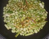 Foto del paso 5 de la receta: Habas con ajos tiernos rehogados