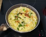 A picture of step 4 of Spanish Potato and Zucchini Omelette.