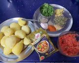 A picture of step 1 of Aloo puri.