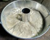 Foto langkah ke 6 dari resep Banana Chiffon Cake.