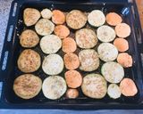 Foto del paso 2 de la receta: Hamburguesas de lentejas con verduras al horno