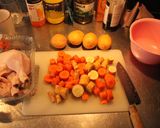 Foto del paso 1 de la receta: Guiso ajoreganateado, polleado, Racinguista y Jethro tulleado