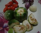 Foto langkah ke 1 dari resep Sambal Terong Hijau.