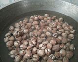 Foto langkah ke 1 dari resep Sayur asam kerang.