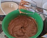 Foto del paso 1 de la receta: Torta deleite con triple rellenos decorada con ganache de chocolate blanco y frambuesas