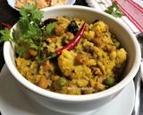 A picture of step 9 of Chingri diye Masoor Dal Er Khichuri (Prawn Khichdi - Bengali Style).