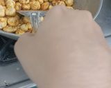 A picture of step 5 of Chatpata Makhana (Spicy Roasted Fox Nuts).
