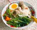 รูปขั้นตอนการทำที่ 3 ของ ก๋วยเตี๋ยวมาม่าน้ำใส 🍜🍜🍜