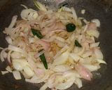 शिमला मिरचीचे बेसन (shimla mirchi besan recipe in marathi) रेसिपी स्टेप 2 फोटो 