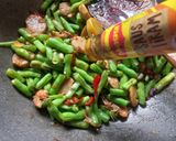 Foto langkah ke 4 dari resep Tumis buncis bakso kecap.