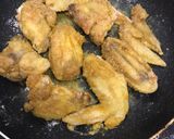 A picture of step 3 of Buffalo chicken wings.