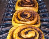 Foto langkah ke 6 dari resep Cinnamon Rolls with Cream Cheese Frosting.