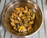 Foto langkah ke 1 dari resep Kerang Saus Mentega.