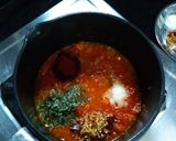 A picture of step 2 of Jain Pizza Sauce.