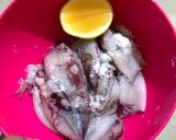 Foto langkah ke 1 dari resep Cumi masak tomat.