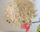 A picture of step 2 of Oil Less Masala Oats.