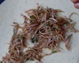 A picture of step 3 of Stuffed Onion masala paratha.