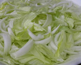 Foto del paso 1 de la receta: Ensalada con restos de pollo asado!!