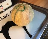 Une image de l'étape 1 de Melon charentais au jambon cru, brousse artisanale corse et poivre.