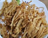 Foto langkah ke 4 dari resep Jamur Enoki Crispy.