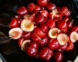 Cseresznyés piskóta 🍒 recept fázis 4 fotója
