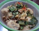 Foto del paso 10 de la receta: Ñoquis de merluza con Tofu crocante y salteado de acelga al vino