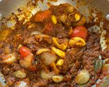 A picture of step 2 of Paneer lasooni.